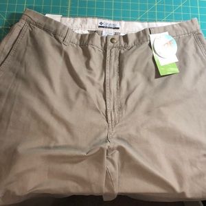 Columbia khaki pants NWT 42x36
